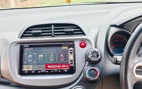 Honda Fit III, 2012 год, 970 000 рублей, 8 фотография