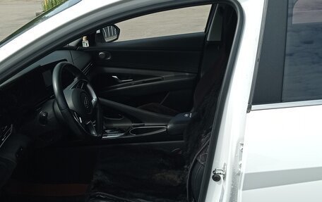 Hyundai Elantra, 2021 год, 1 750 000 рублей, 10 фотография