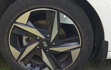 Hyundai Elantra, 2021 год, 1 750 000 рублей, 17 фотография