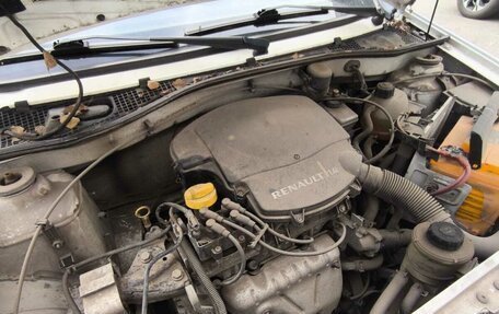 Renault Logan I, 2010 год, 450 000 рублей, 3 фотография