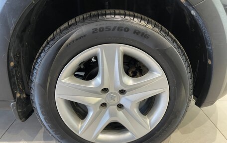 Renault Sandero II рестайлинг, 2015 год, 699 000 рублей, 18 фотография