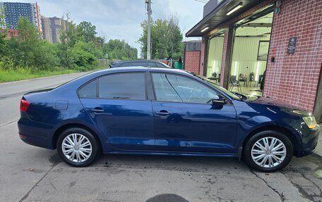 Volkswagen Jetta VI, 2011 год, 800 000 рублей, 15 фотография