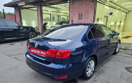 Volkswagen Jetta VI, 2011 год, 800 000 рублей, 6 фотография