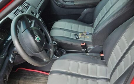 Skoda Fabia II, 2010 год, 450 000 рублей, 15 фотография