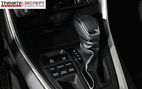 Toyota RAV4, 2025 год, 4 240 000 рублей, 22 фотография