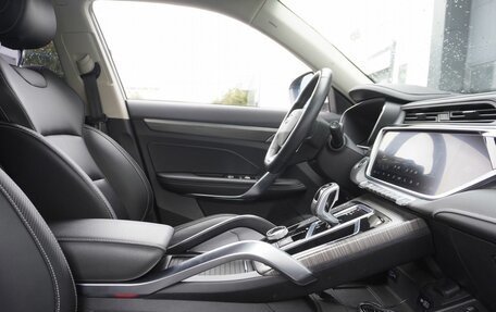 Geely Atlas, 2022 год, 1 780 000 рублей, 10 фотография