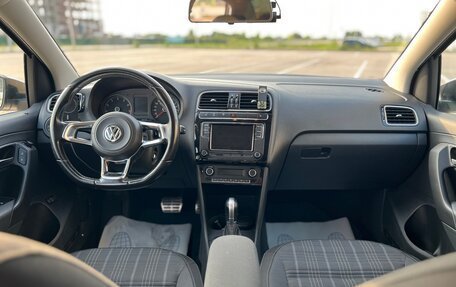 Volkswagen Polo VI (EU Market), 2017 год, 1 100 000 рублей, 6 фотография