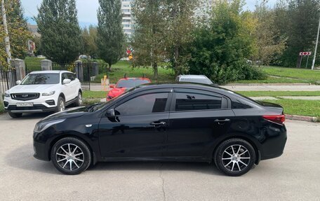 KIA Rio IV, 2018 год, 1 100 000 рублей, 6 фотография