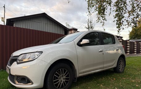 Renault Sandero II рестайлинг, 2017 год, 950 000 рублей, 2 фотография