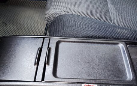 Toyota Wish II, 2003 год, 1 190 000 рублей, 26 фотография