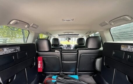 Toyota Land Cruiser 200, 2014 год, 5 000 000 рублей, 12 фотография