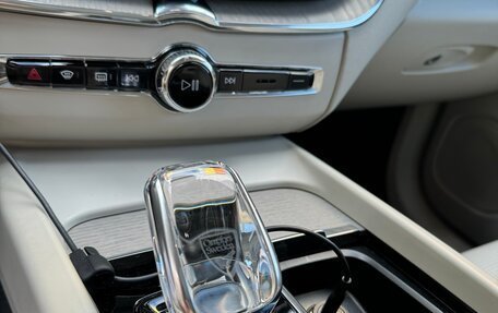 Volvo XC60 II, 2020 год, 5 000 000 рублей, 11 фотография