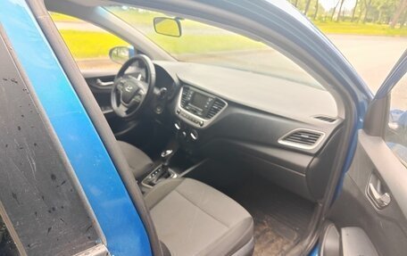 Hyundai Solaris II рестайлинг, 2019 год, 974 000 рублей, 4 фотография