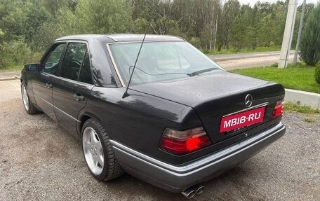 Mercedes-Benz E-Класс, 1994 год, 1 999 999 рублей, 9 фотография