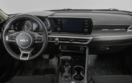 KIA K5, 2021 год, 2 190 000 рублей, 13 фотография