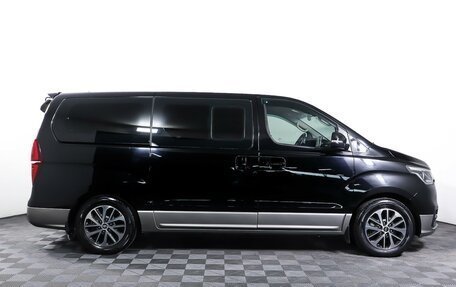 Hyundai Grand Starex Grand Starex I рестайлинг 2, 2018 год, 2 799 000 рублей, 4 фотография