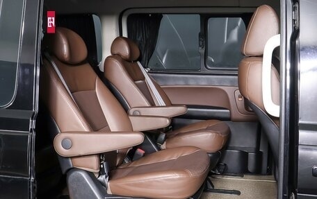 Hyundai Grand Starex Grand Starex I рестайлинг 2, 2018 год, 2 799 000 рублей, 12 фотография