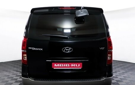 Hyundai Grand Starex Grand Starex I рестайлинг 2, 2018 год, 2 799 000 рублей, 6 фотография