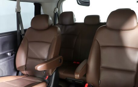 Hyundai Grand Starex Grand Starex I рестайлинг 2, 2018 год, 2 799 000 рублей, 15 фотография