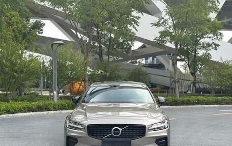 Volvo S60 III, 2020 год, 2 800 050 рублей, 2 фотография