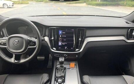 Volvo S60 III, 2020 год, 2 800 050 рублей, 8 фотография
