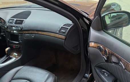 Mercedes-Benz E-Класс, 2005 год, 1 250 000 рублей, 19 фотография