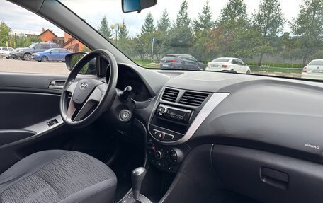 Hyundai Solaris II рестайлинг, 2015 год, 850 000 рублей, 12 фотография