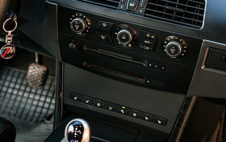 BMW M5, 2005 год, 2 400 000 рублей, 16 фотография