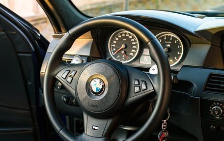 BMW M5, 2005 год, 2 400 000 рублей, 12 фотография