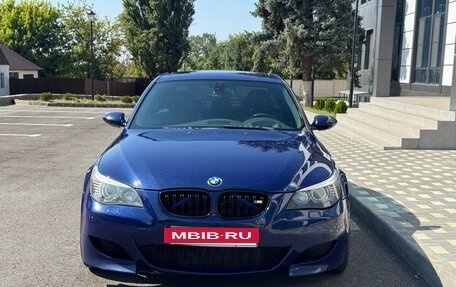 BMW M5, 2005 год, 2 400 000 рублей, 9 фотография