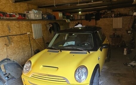 MINI Hatch, 2005 год, 1 378 000 рублей, 3 фотография