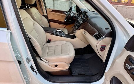 Mercedes-Benz GLE, 2015 год, 3 500 000 рублей, 23 фотография