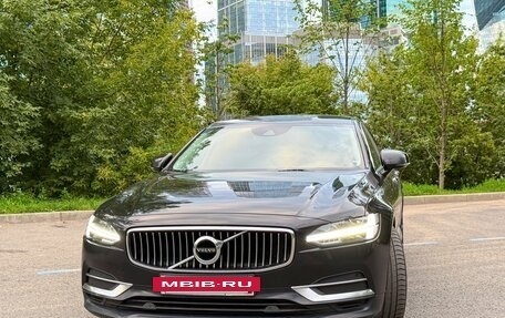 Volvo S90 II рестайлинг, 2020 год, 3 100 000 рублей, 4 фотография
