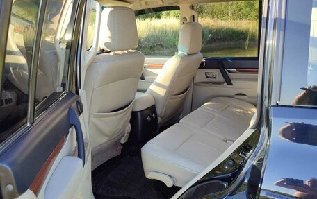 Mitsubishi Pajero IV, 2008 год, 1 300 000 рублей, 7 фотография