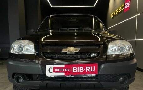 Chevrolet Niva I рестайлинг, 2011 год, 570 000 рублей, 3 фотография