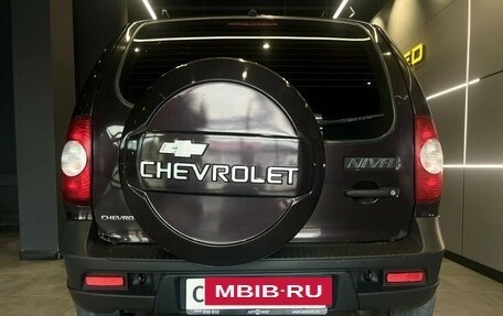Chevrolet Niva I рестайлинг, 2011 год, 570 000 рублей, 6 фотография