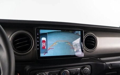 Jeep Wrangler, 2022 год, 4 300 000 рублей, 7 фотография