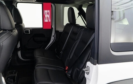 Jeep Wrangler, 2022 год, 4 300 000 рублей, 14 фотография