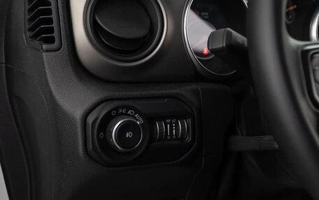 Jeep Wrangler, 2022 год, 4 300 000 рублей, 16 фотография