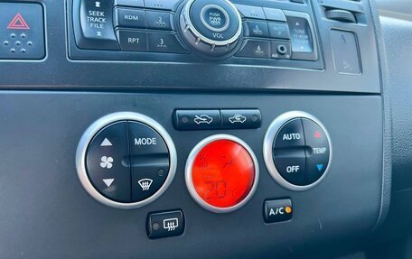 Nissan Tiida, 2011 год, 750 000 рублей, 26 фотография