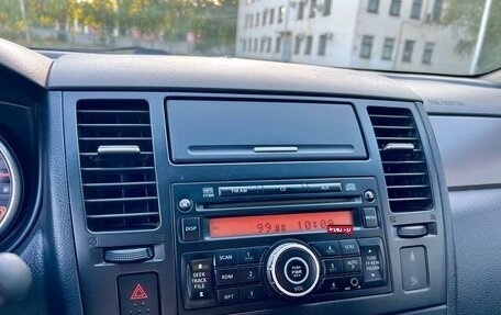 Nissan Tiida, 2011 год, 750 000 рублей, 25 фотография