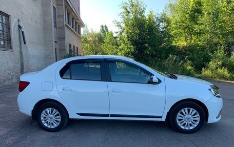 Renault Logan II, 2015 год, 870 000 рублей, 14 фотография