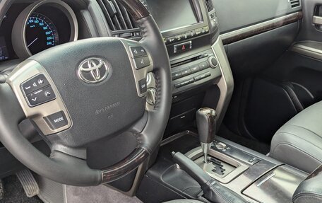 Toyota Land Cruiser 200, 2008 год, 3 950 000 рублей, 29 фотография
