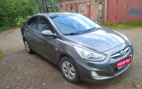 Hyundai Solaris II рестайлинг, 2013 год, 600 000 рублей, 2 фотография