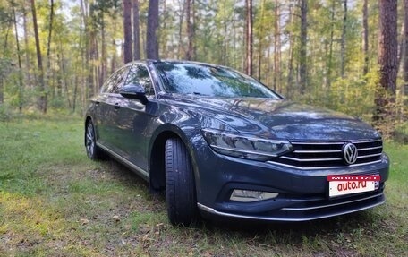 Volkswagen Passat B8 рестайлинг, 2019 год, 1 780 000 рублей, 1 фотография