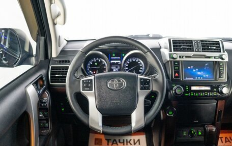 Toyota Land Cruiser Prado 150 рестайлинг 2, 2017 год, 4 785 000 рублей, 10 фотография