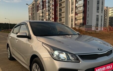 KIA Rio IV, 2019 год, 1 100 000 рублей, 10 фотография