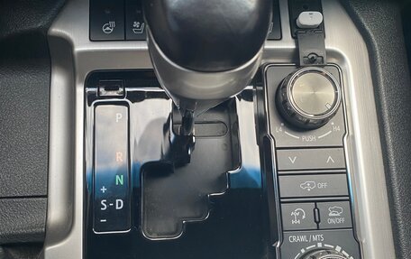 Toyota Land Cruiser 200, 2017 год, 9 500 000 рублей, 15 фотография
