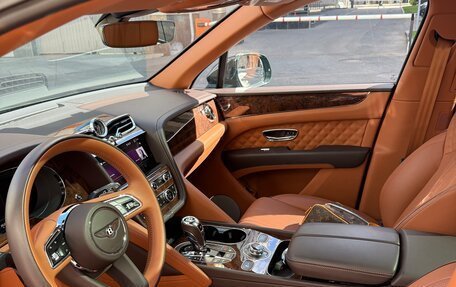 Bentley Bentayga I, 2020 год, 18 600 000 рублей, 11 фотография