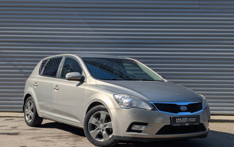 KIA cee'd I рестайлинг, 2010 год, 850 000 рублей, 3 фотография